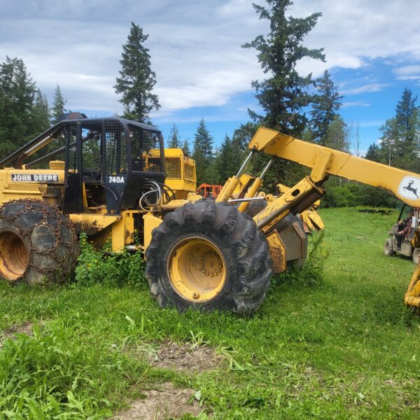 John Deere 740A Grapple Skidder