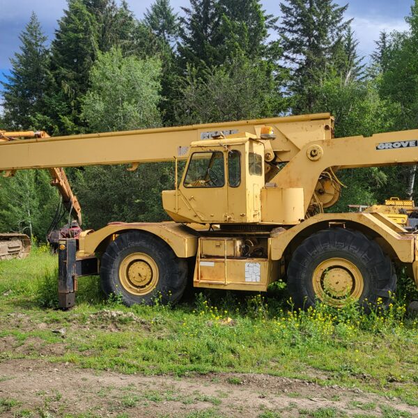 Grove T-137 Crane