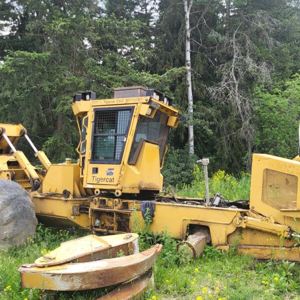 John Deere 748G Grapple Skidder